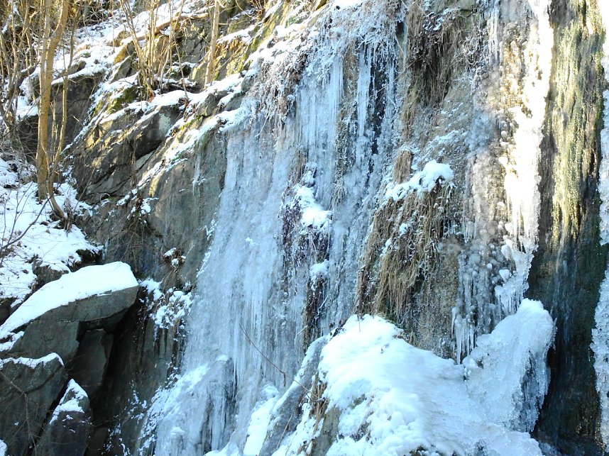K&ouml;nigsh&uuml;tter Wasserfall zu Eis erstarrt