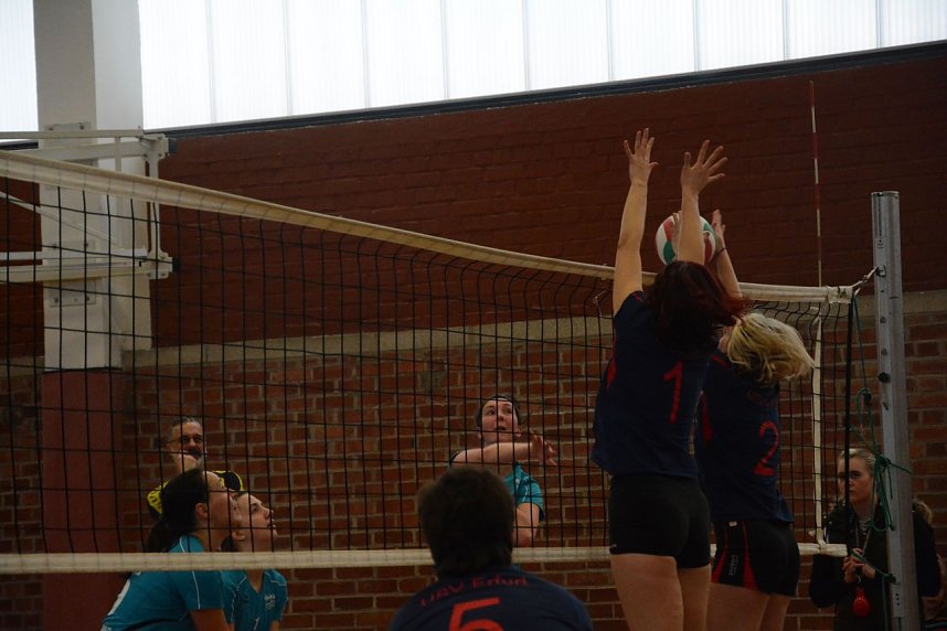 Erfolg beim Heimspiel Doppel - die Damen des SVC hatten allen Grund zum jubeln