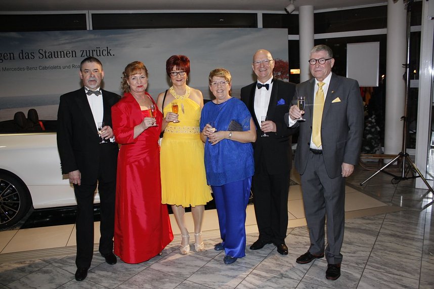 &Auml;rzte- und Apothekerball 2017