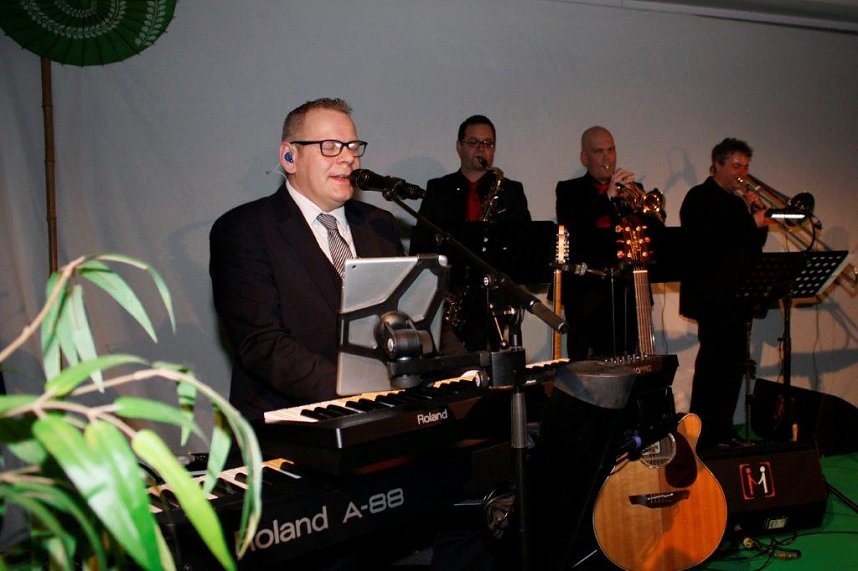 Gemeinsam feiern - gemeinsam genie&szlig;en