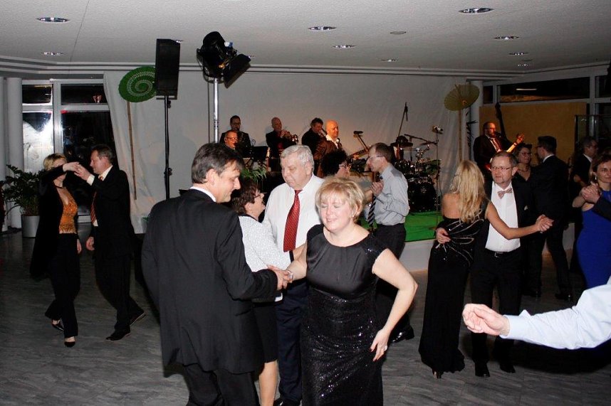 Gemeinsam feiern - gemeinsam genie&szlig;en