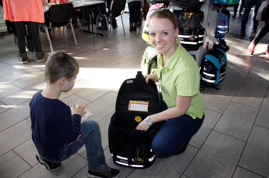 Staudenmayers Schulranzentag im Autohaus Peter