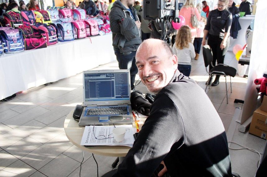 Staudenmayers Schulranzentag im Autohaus Peter