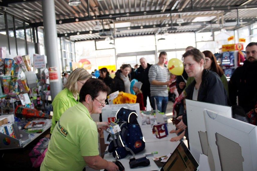 Staudenmayers Schulranzentag im Autohaus Peter