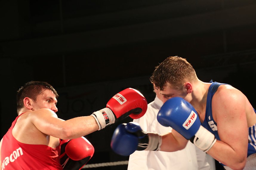 Nordh&auml;user Boxer bezwingen Hannoveraner