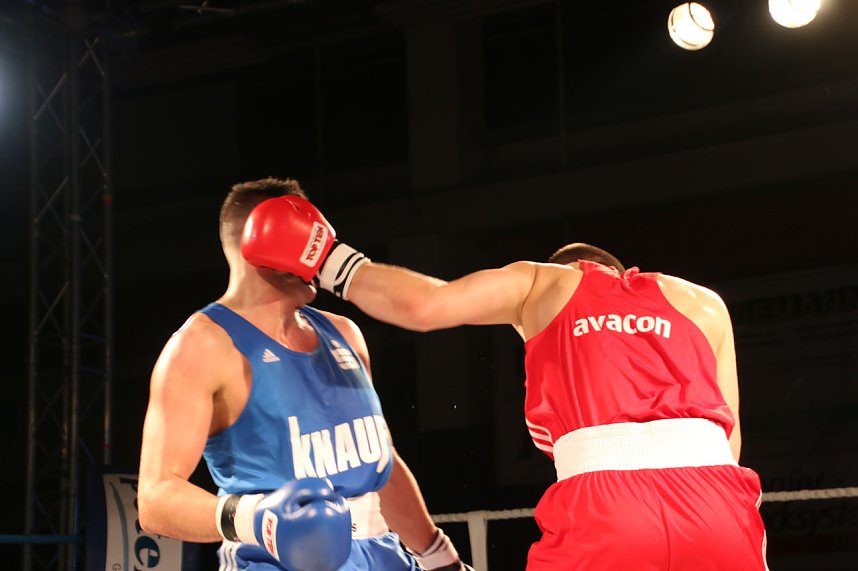 Nordh&auml;user Boxer bezwingen Hannoveraner