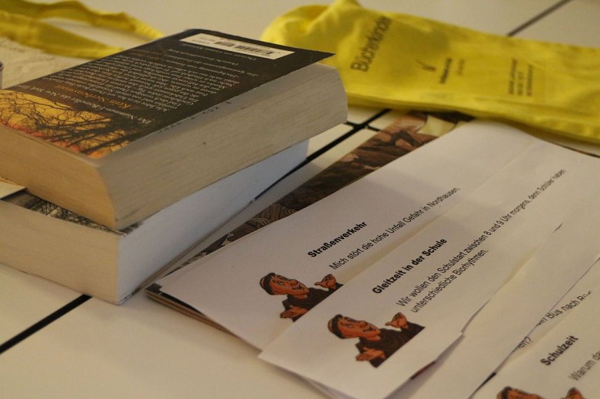 Thesenanschlag zu Nordhausen - Ferienprojekt zur Reformation endet mit Hammerschlag