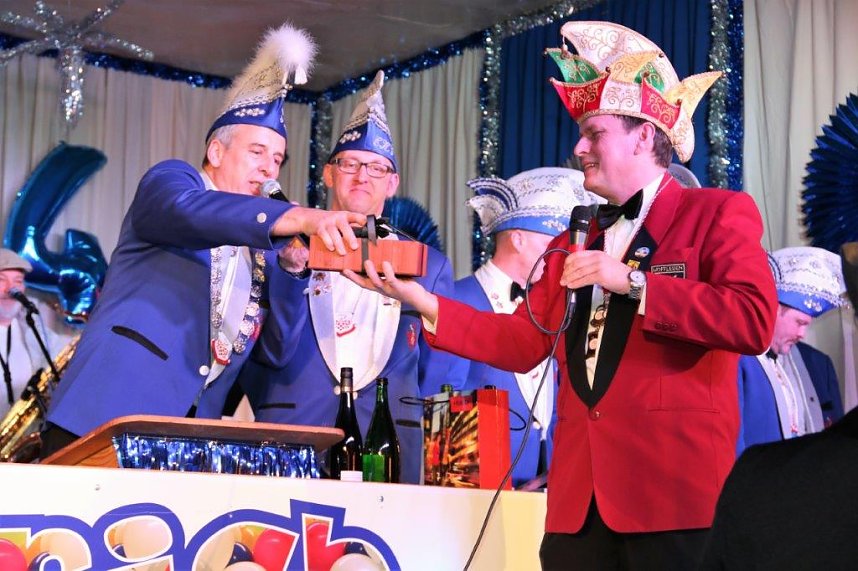 100 Mitwirkende begeisterten den Lindenhof