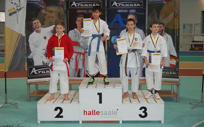 Pokale f&uuml;r Nordh&auml;user Karatekas