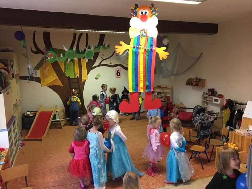 Fasching im "Spatzenh&auml;uschen"