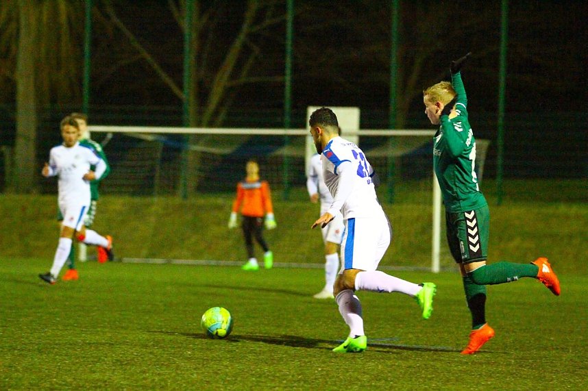 Wacker gewinnt gegen Sch&ouml;nberg