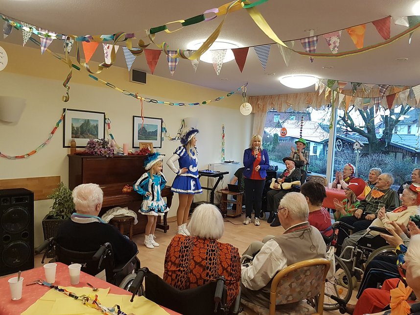 Fasching im Seniorenzentrum