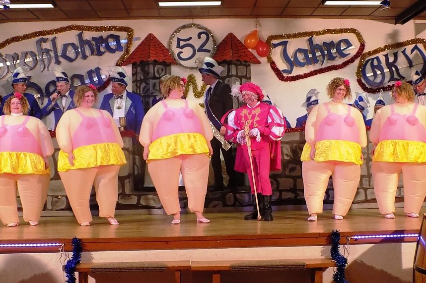 52 Jahre Karneval in Gro&szlig;lohra � viel Schunkeln, viel Lachen, viel Applaus