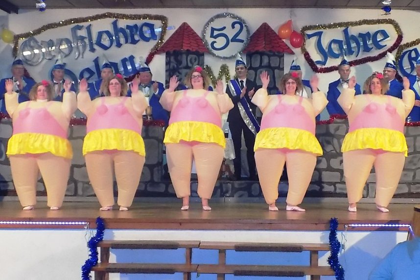 52 Jahre Karneval in Gro&szlig;lohra � viel Schunkeln, viel Lachen, viel Applaus