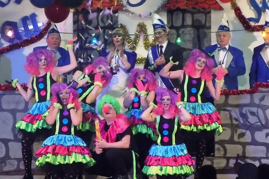 52 Jahre Karneval in Gro&szlig;lohra � viel Schunkeln, viel Lachen, viel Applaus