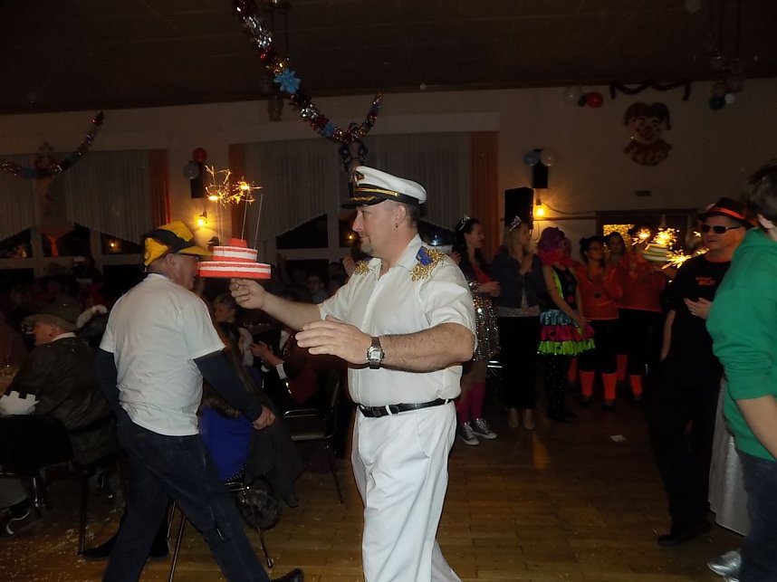 52 Jahre Karneval in Gro&szlig;lohra � viel Schunkeln, viel Lachen, viel Applaus