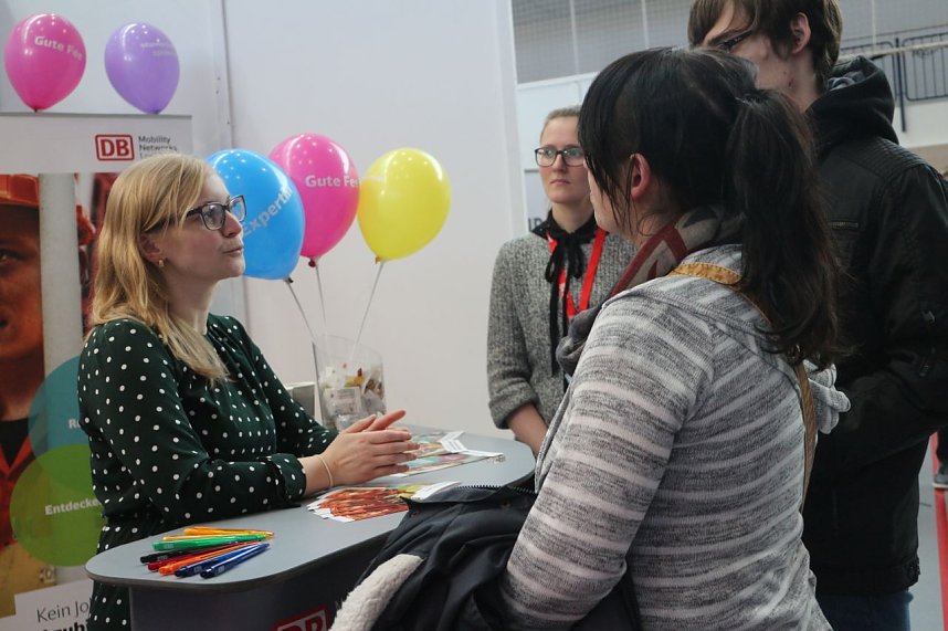 19. Forum Berufsstart in der Wiedigsburghalle Nordhausen