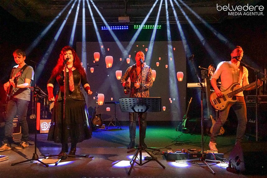 Live-Musik mit "Bartlos"