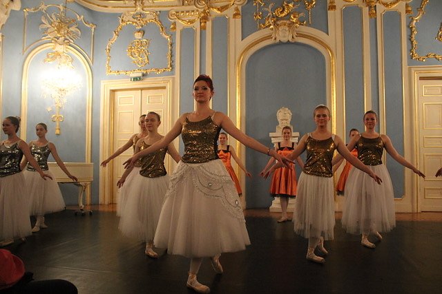 Das Tanzstudio Radeva verzauberte das Publikum im Blauen Saal