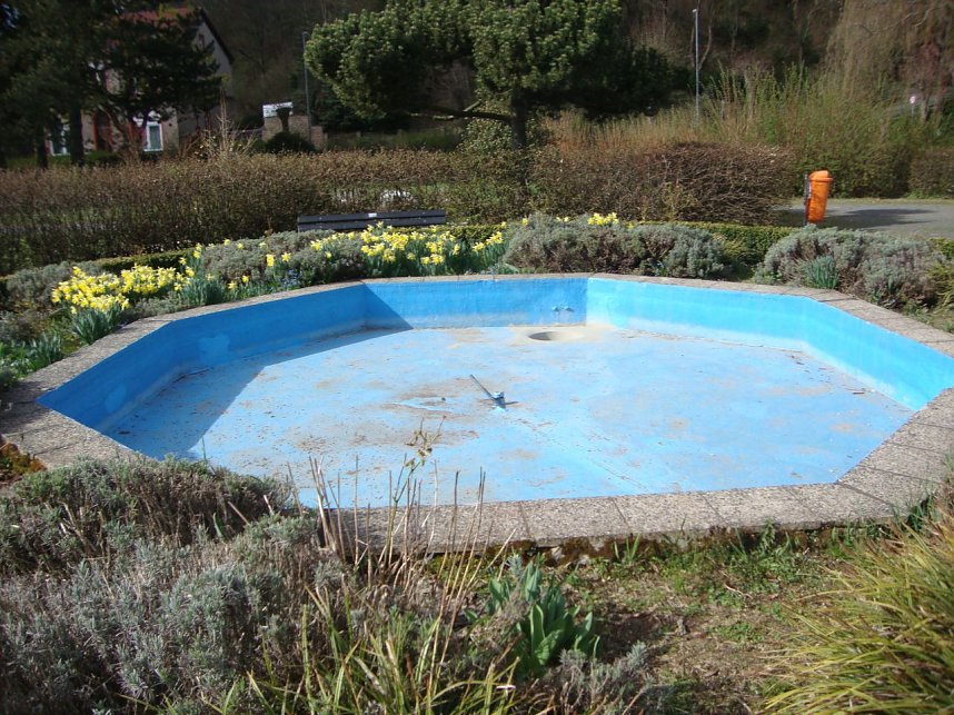 Aufr&auml;umen im Ilfelder Kurpark