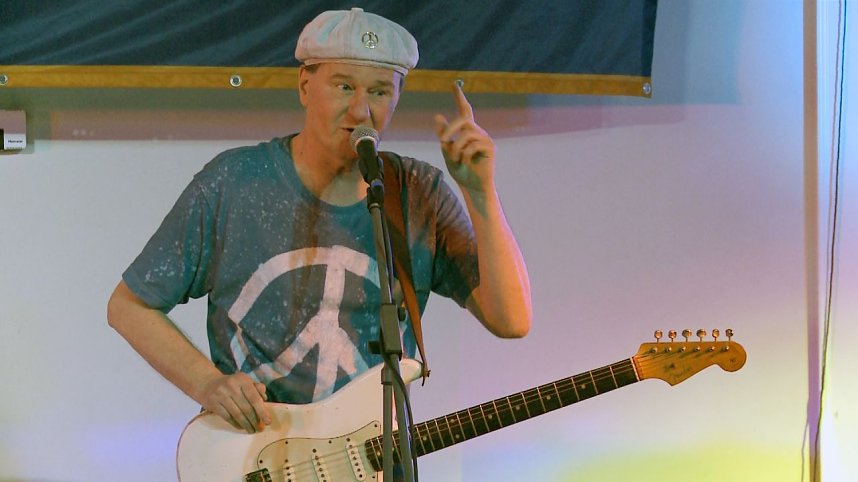 Der Blues war in der Stadt: Bluesgitarrist Jan Gerfast mit seiner Band in Nordhausen