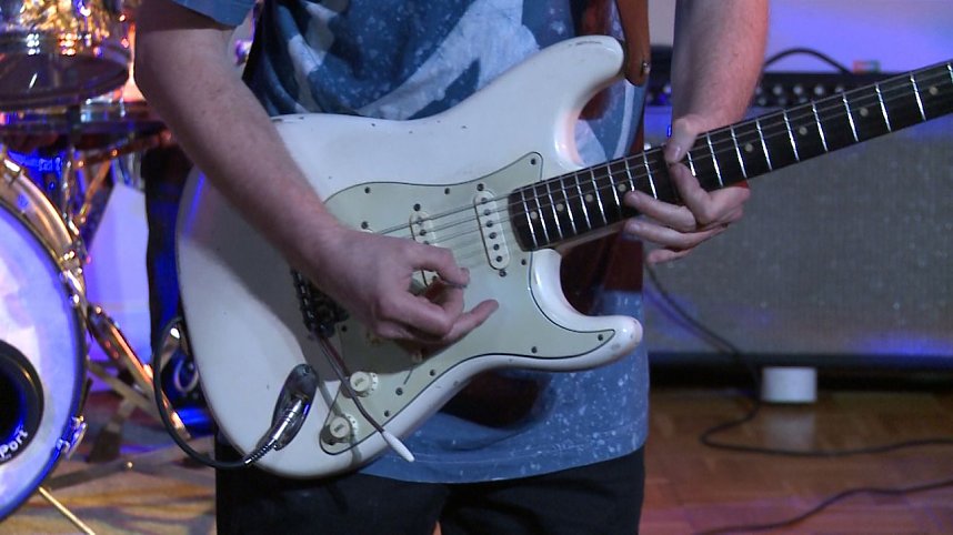 Der Blues war in der Stadt: Bluesgitarrist Jan Gerfast mit seiner Band in Nordhausen