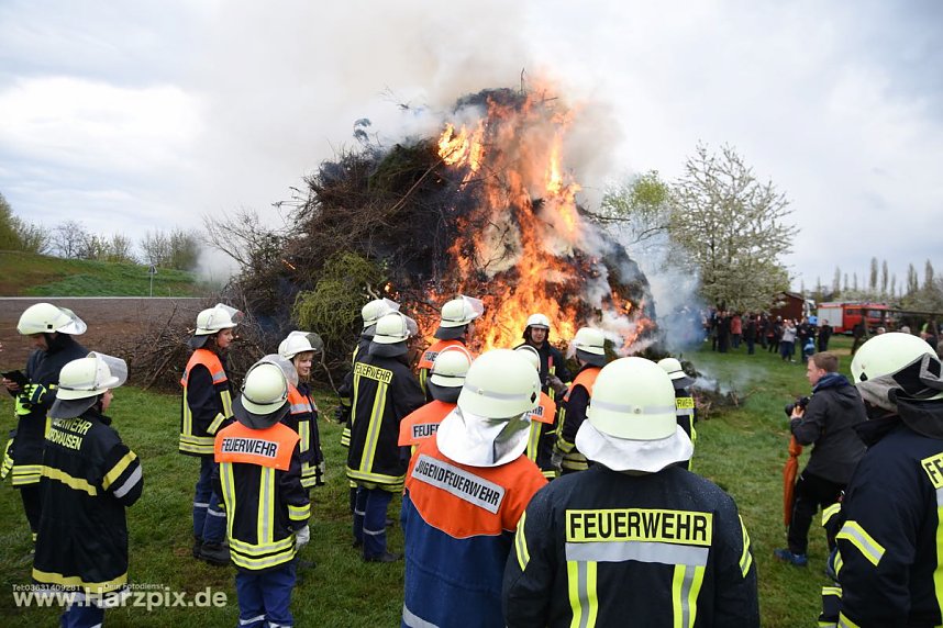 Osterfeuer Sundhausen und Werther