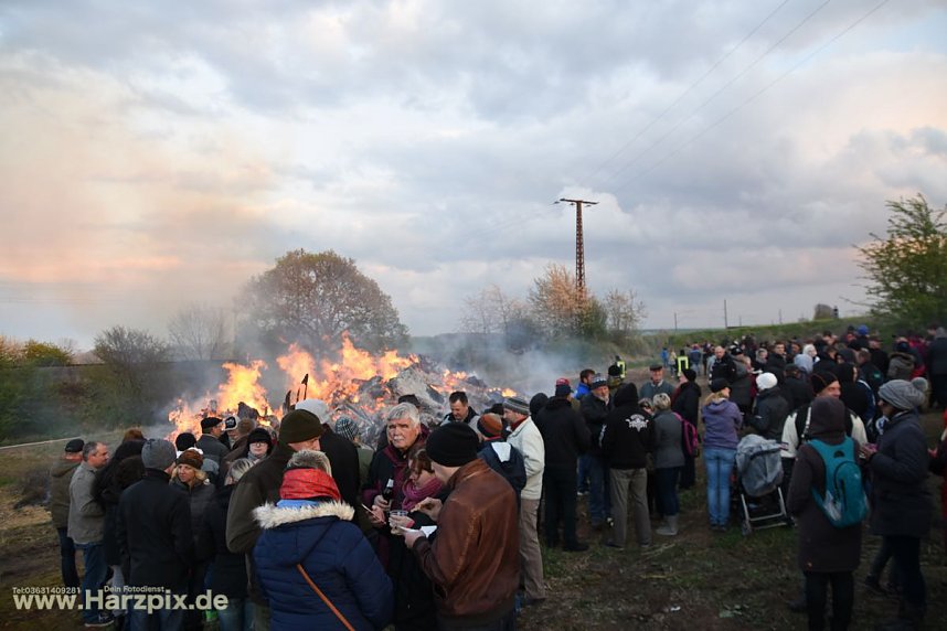 Osterfeuer Sundhausen und Werther