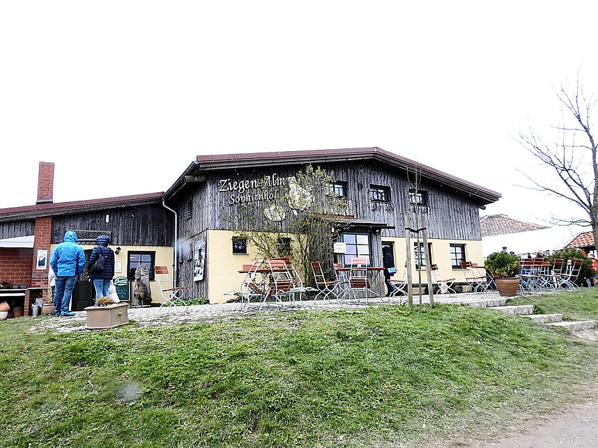 L&auml;mmerfest auf der Ziegenalm Sophienhof