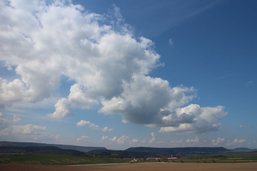Wie funktioniert das mit der Windkraft? - die Wipperdorfer Grundsch&uuml;ler durften ganz nah ran