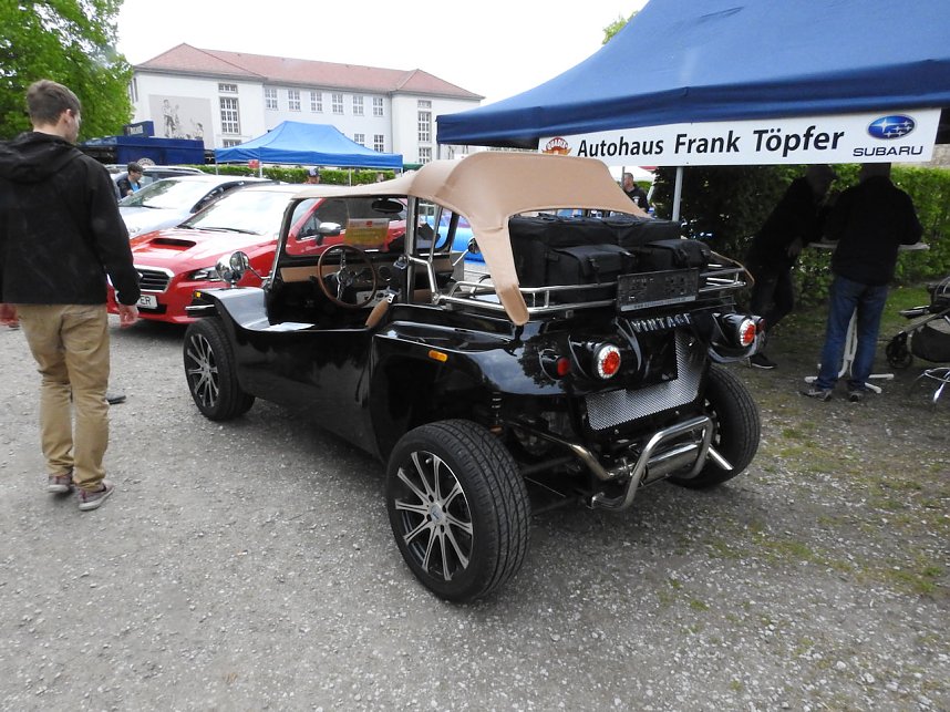 Autofr&uuml;hling auf dem Petersberg