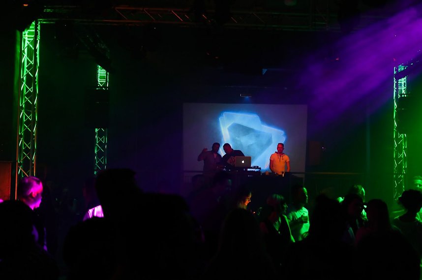 Party im Jugendclubhaus in Nordhausen - der Samstag