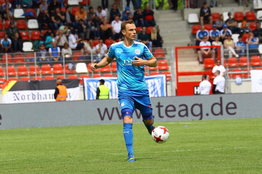 Pokalfinale zwischen RWE und Wacker in Erfurt