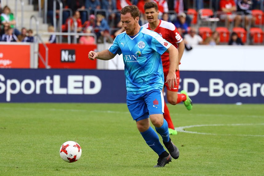 Pokalfinale zwischen RWE und Wacker in Erfurt