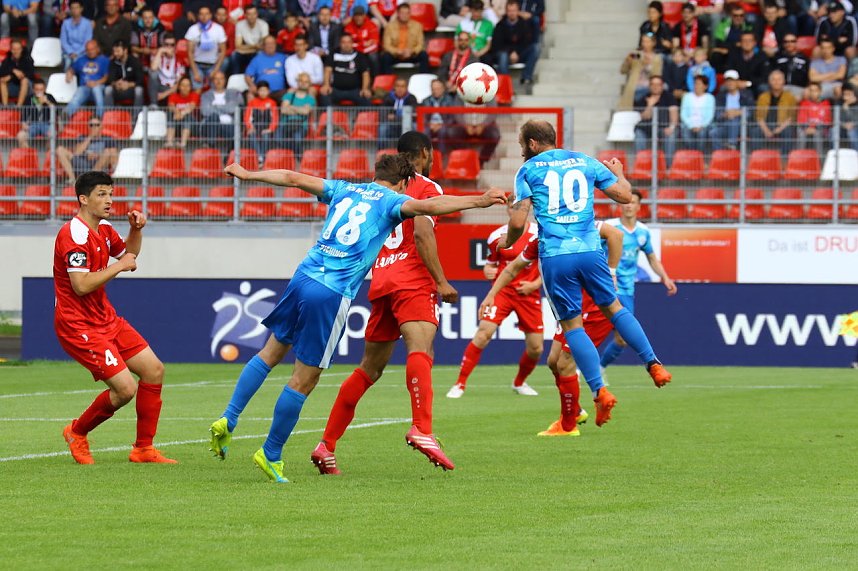 Pokalfinale zwischen RWE und Wacker in Erfurt