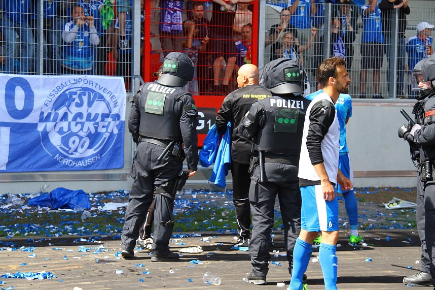 Pokalfinale zwischen RWE und Wacker in Erfurt