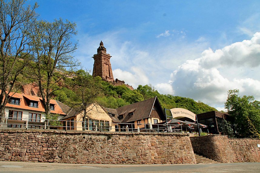 Einweihung der neuen B&uuml;hne am Kyffh&auml;user