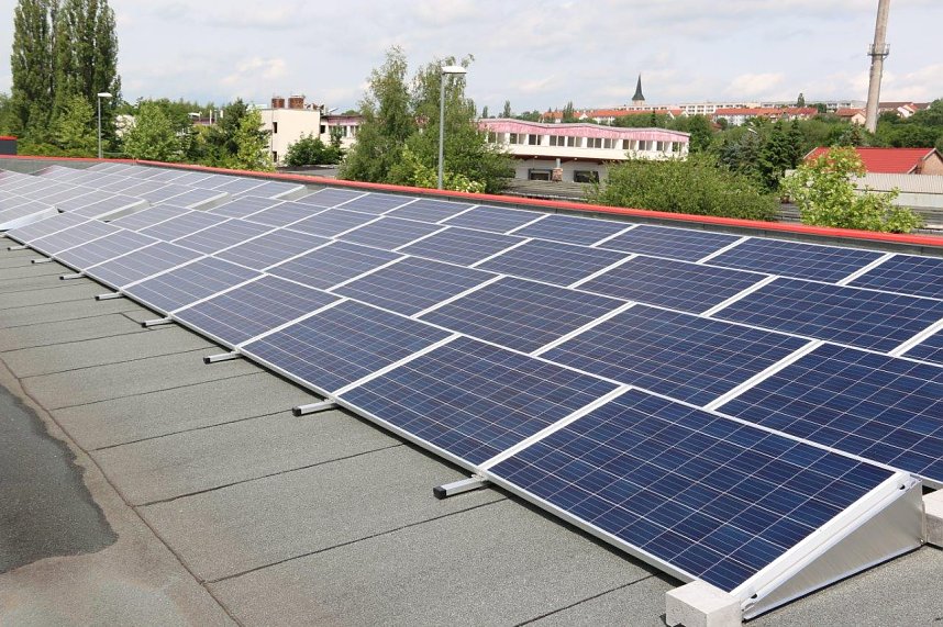 Kooperation von Intrasol und Energiegenossenschaft Helmetal