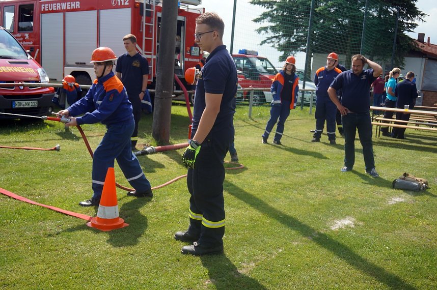 Leistungs&uuml;berpr&uuml;fung bei der Jugendfeuerwehr