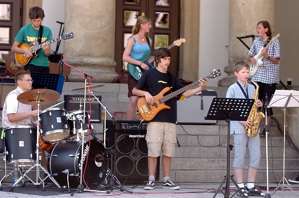 Jazzbaumfest vor dem Theater Nordhausen