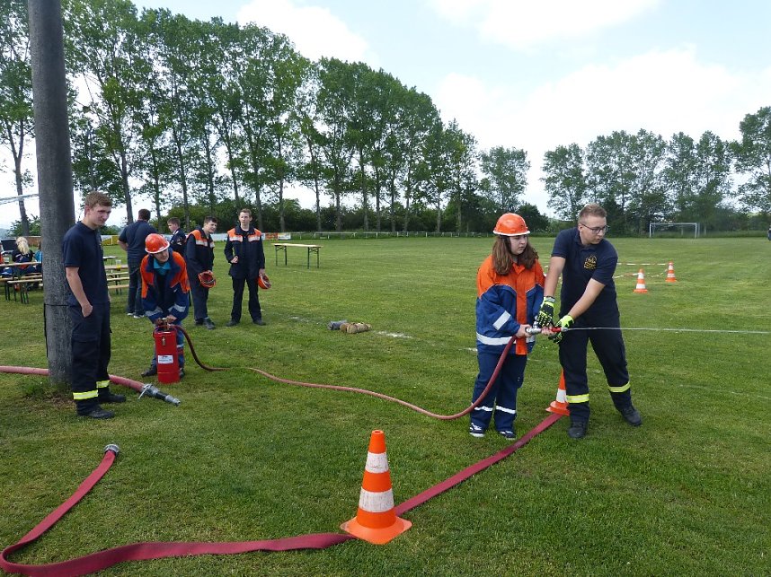 Hohnsteiner Jugendfeuerwehren im Pr&uuml;fungsstress