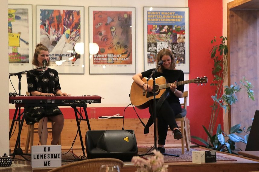 Oh lonesome me im Eine-Welt-Laden-Caf&eacute; in Nordhausen