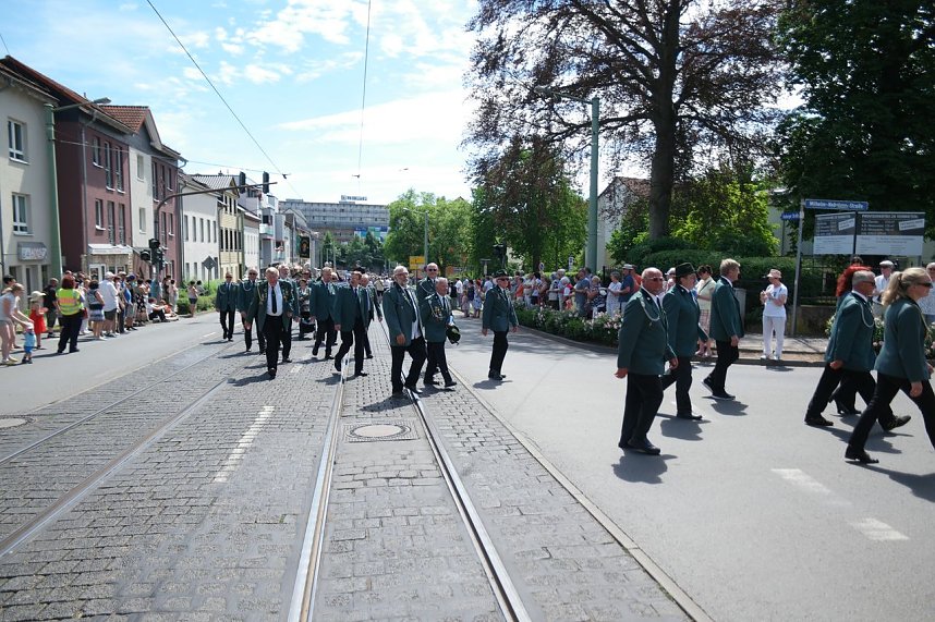 Festumzug zum 1090. Geburtstag der Rolandstadt