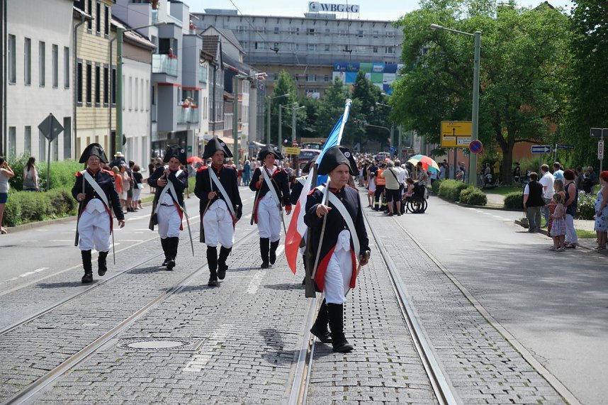 Festumzug zum 1090. Geburtstag der Rolandstadt