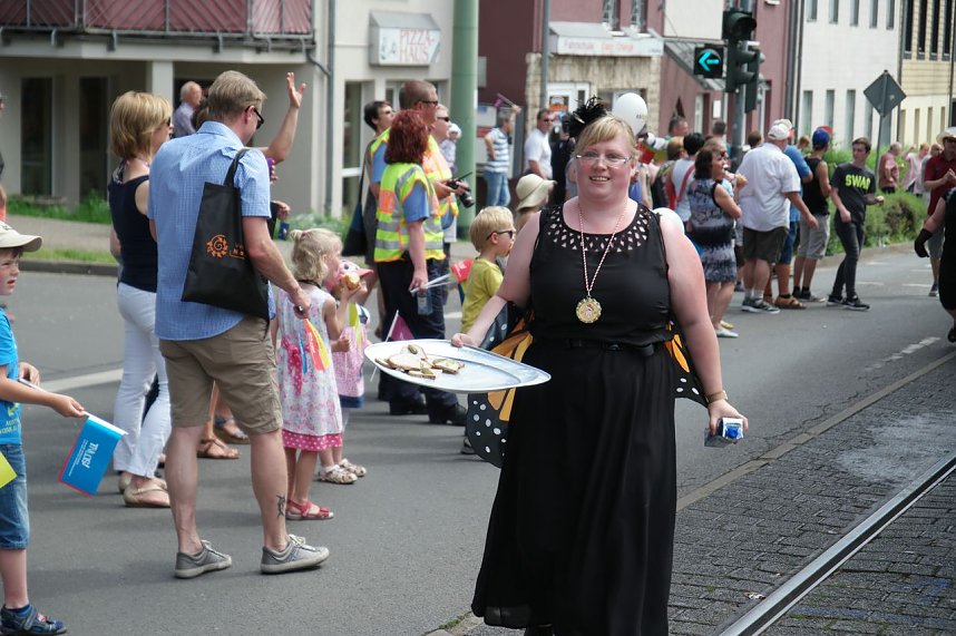 Festumzug zum 1090. Geburtstag der Rolandstadt