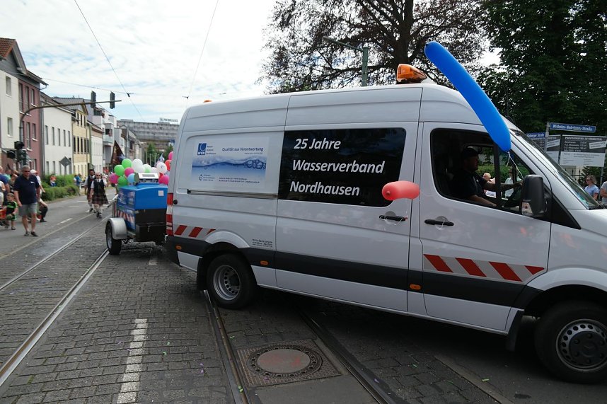 Festumzug zum 1090. Geburtstag der Rolandstadt