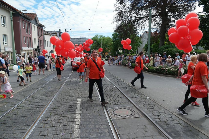 Festumzug zum 1090. Geburtstag der Rolandstadt