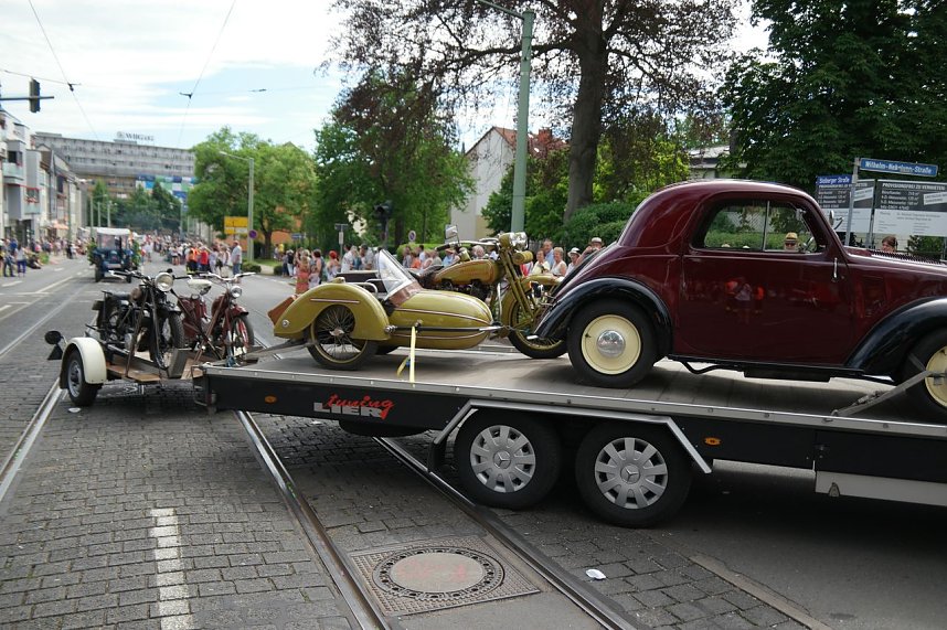 Festumzug zum 1090. Geburtstag der Rolandstadt