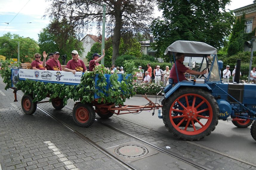 Festumzug zum 1090. Geburtstag der Rolandstadt