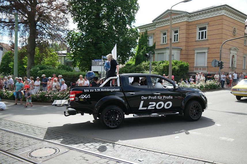 Festumzug zum 1090. Geburtstag der Rolandstadt